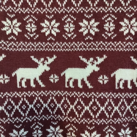 Holiday winter reindeer knit sweater Forever 21 wine red white accent Medium - Picture 3 of 4